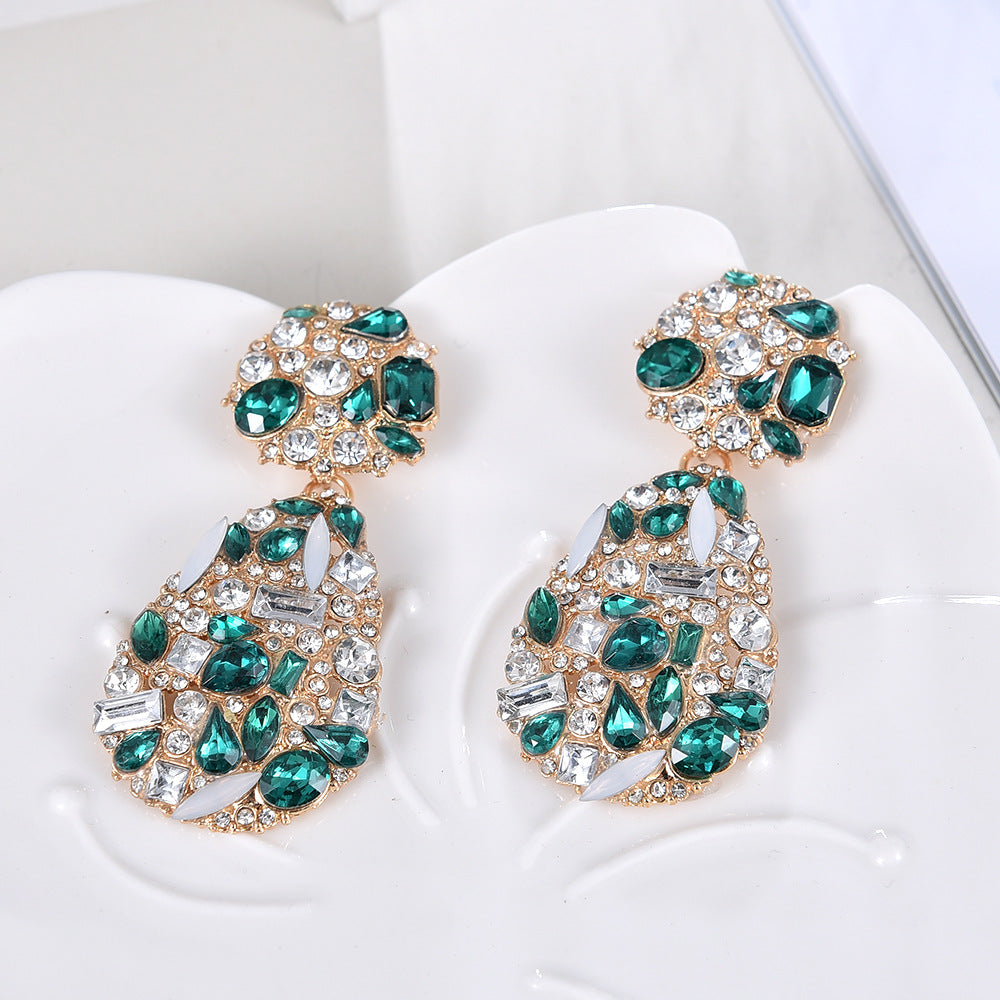 Graceful Lady's Dangle Earring